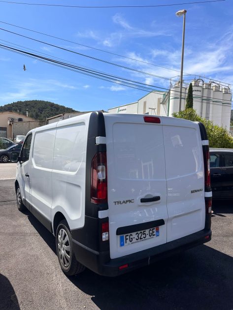 RENAULT TRAFIC 1.6 DCI 2.7T CONFORT