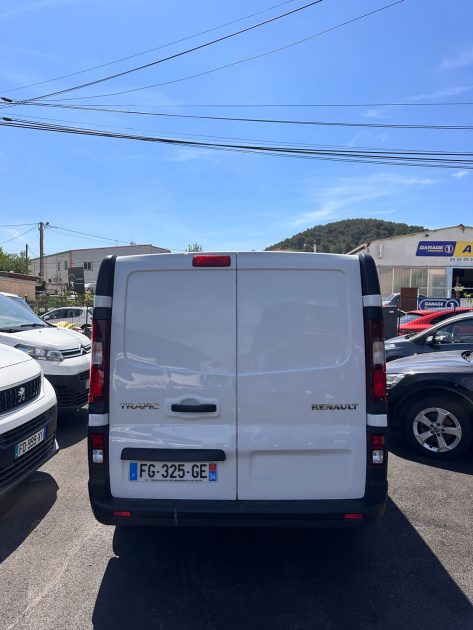 RENAULT TRAFIC 1.6 DCI 2.7T CONFORT