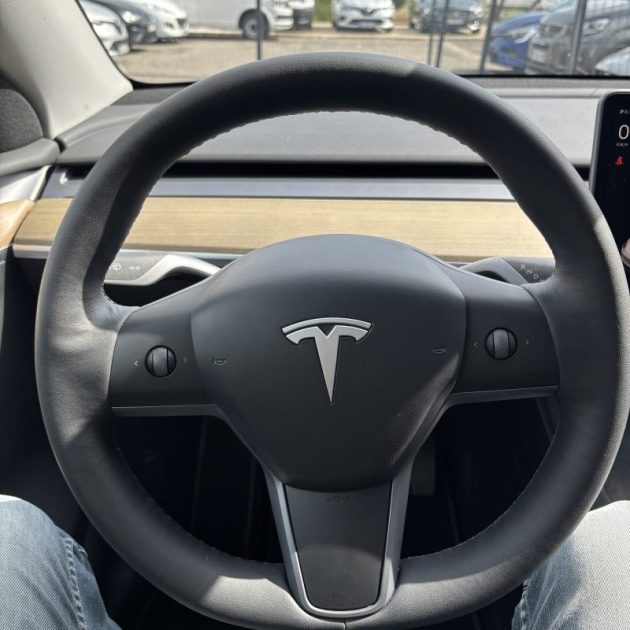 TESLA MODEL Y Standard 1 ère main TVA récupérable, Garantie Tesla 8 ans