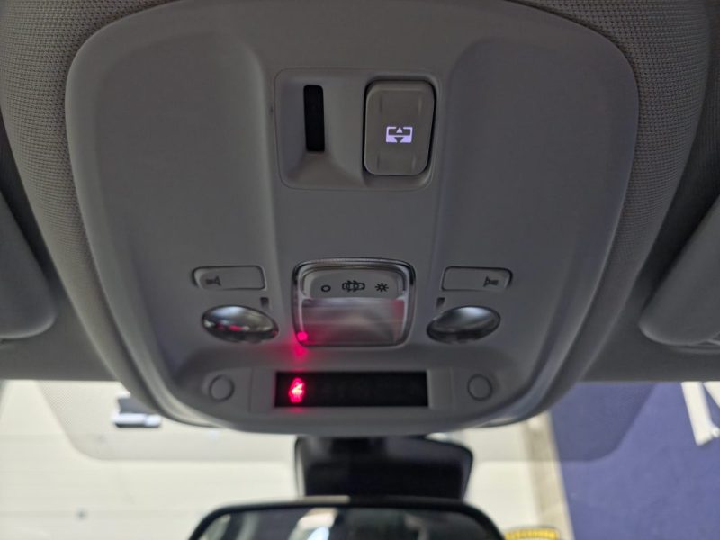 1.2 PureTech 110ch S&S Allure / Distribution OK