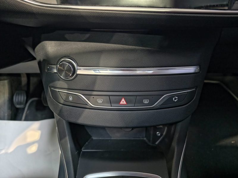 1.2 PureTech 110ch S&S Allure / Distribution OK