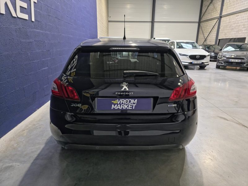 1.2 PureTech 110ch S&S Allure / Distribution OK