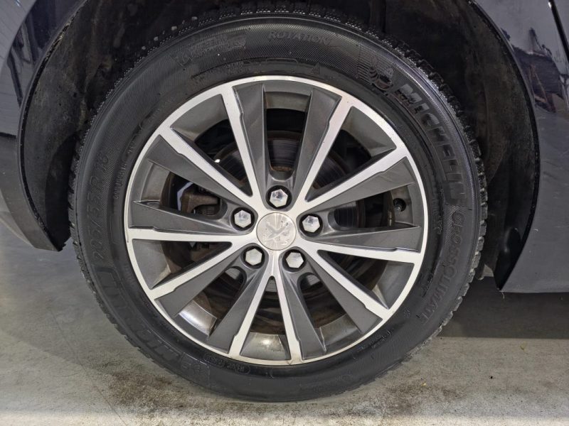 1.2 PureTech 110ch S&S Allure / Distribution OK