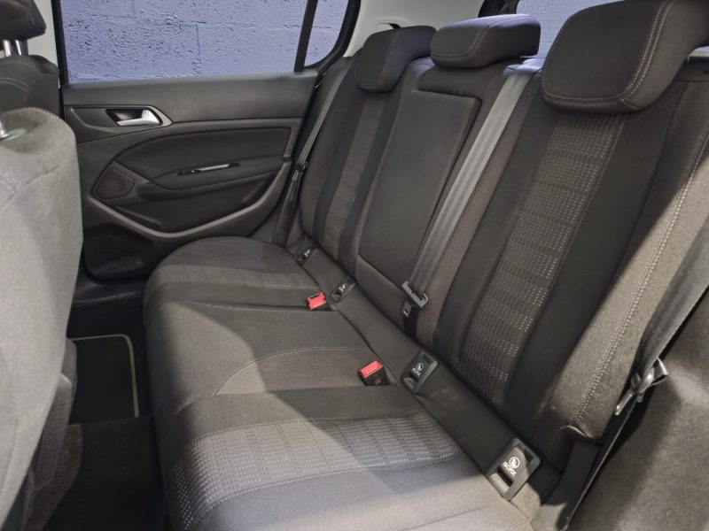 1.2 PureTech 110ch S&S Allure / Distribution OK