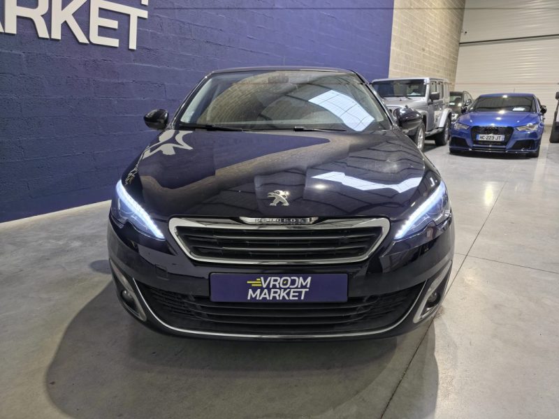 1.2 PureTech 110ch S&S Allure / Distribution OK