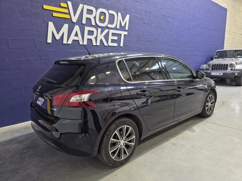 1.2 PureTech 110ch S&S Allure / Distribution OK