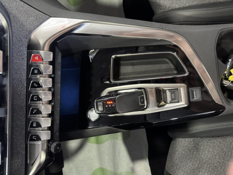 PEUGEOT 3008 2019 1.2 PureTech 130ch Active