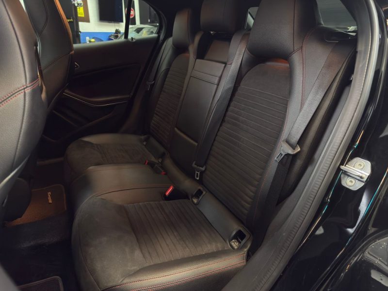 MERCEDES CLASSE GLA 200d 136 cv FASCINATION AMG 7G-DCT