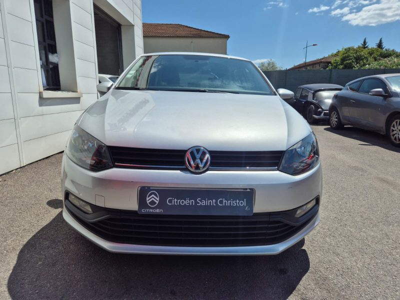 VOLKSWAGEN POLO 2016