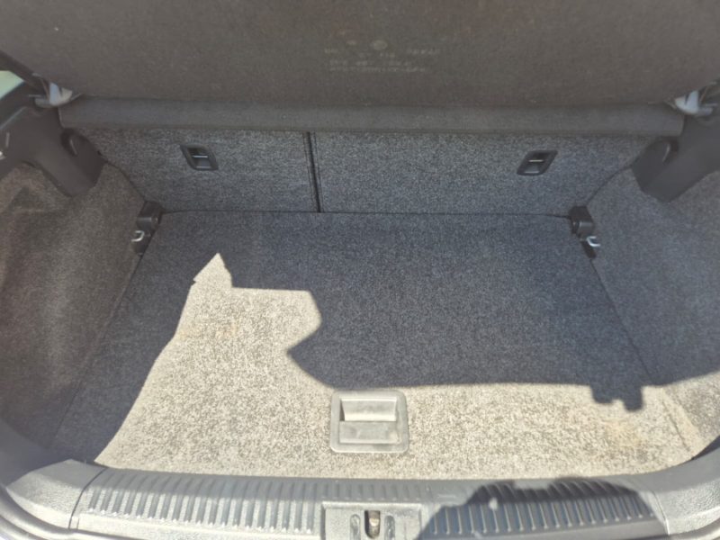 VOLKSWAGEN POLO 2016