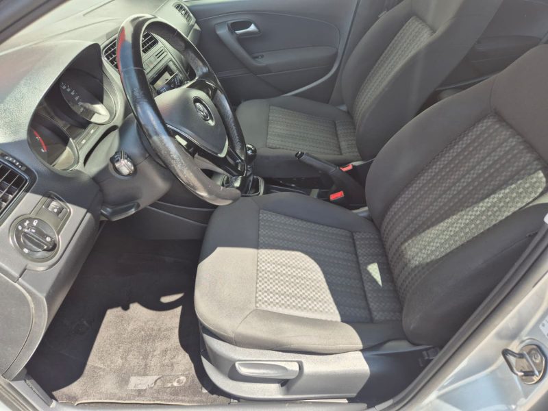 VOLKSWAGEN POLO 2016