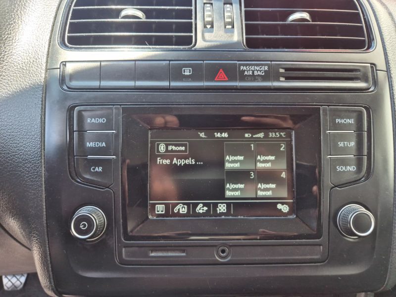 VOLKSWAGEN POLO 2016