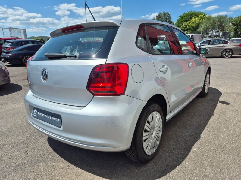 VOLKSWAGEN POLO 2016