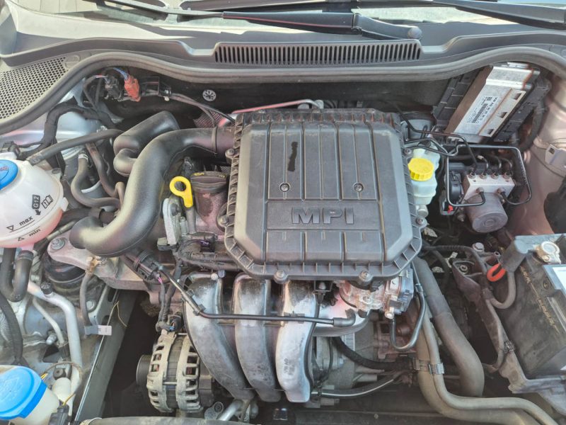 VOLKSWAGEN POLO 2016