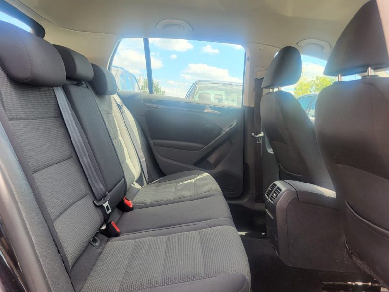 VOLKSWAGEN GOLF 2011