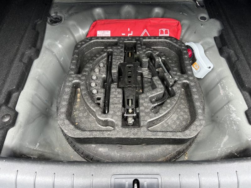 RENAULT LATITUDE INITIALE PARIS 2.0 DCI 150 Cv 1ERE MAIN / INTERIEUR CUIR CAMERA GPS - GARANTIE 1 AN