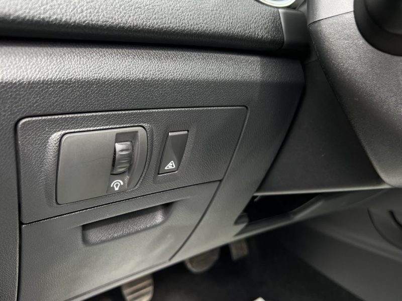 RENAULT LATITUDE INITIALE PARIS 2.0 DCI 150 Cv 1ERE MAIN / INTERIEUR CUIR CAMERA GPS - GARANTIE 1 AN