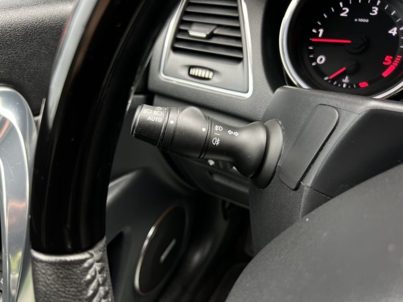 RENAULT LATITUDE INITIALE PARIS 2.0 DCI 150 Cv 1ERE MAIN / INTERIEUR CUIR CAMERA GPS - GARANTIE 1 AN