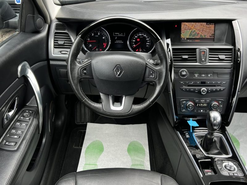 RENAULT LATITUDE INITIALE PARIS 2.0 DCI 150 Cv 1ERE MAIN / INTERIEUR CUIR CAMERA GPS - GARANTIE 1 AN