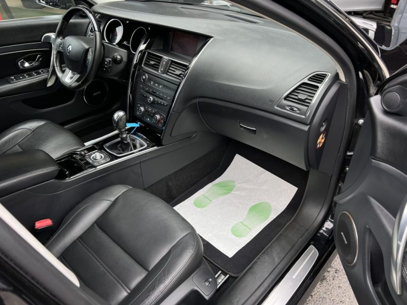 RENAULT LATITUDE INITIALE PARIS 2.0 DCI 150 Cv 1ERE MAIN / INTERIEUR CUIR CAMERA GPS - GARANTIE 1 AN