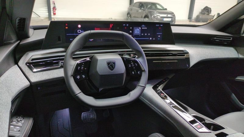 Peugeot 3008 nouveau Hybrid 145 e-dcs6 allure