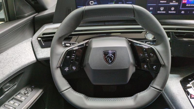 Peugeot 3008 nouveau Hybrid 145 e-dcs6 allure