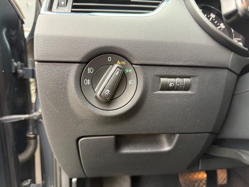 SKODA OCTAVIA COMBI 1.8 TSI 180 ELEGANCE DSG7