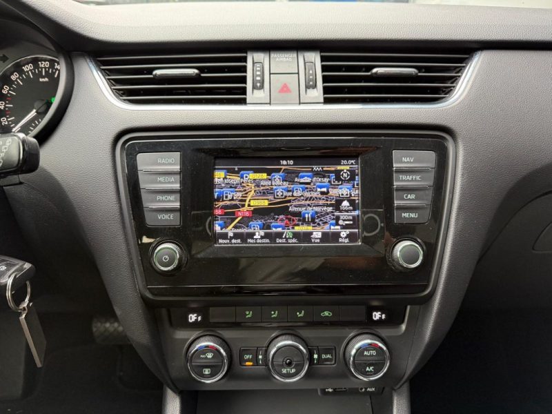 SKODA OCTAVIA COMBI 1.8 TSI 180 ELEGANCE DSG7