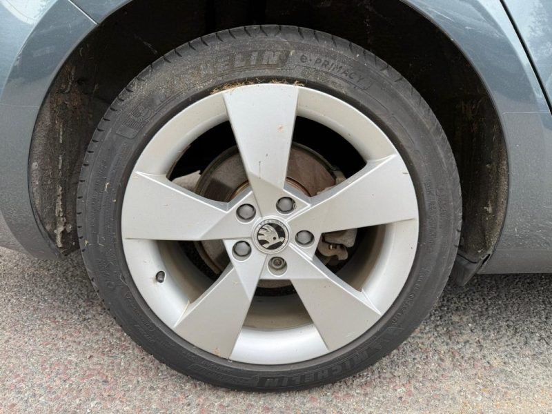 SKODA OCTAVIA COMBI 1.8 TSI 180 ELEGANCE DSG7