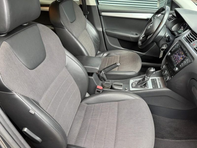 SKODA OCTAVIA COMBI 1.8 TSI 180 ELEGANCE DSG7