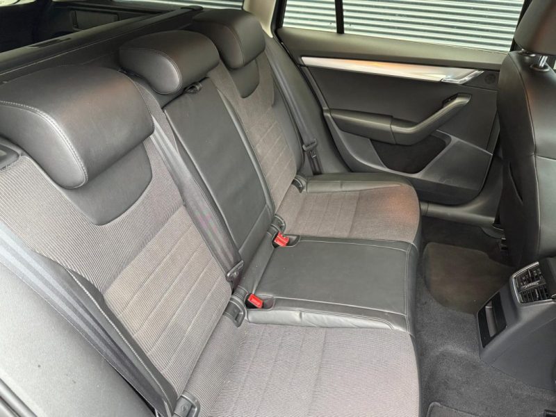 SKODA OCTAVIA COMBI 1.8 TSI 180 ELEGANCE DSG7