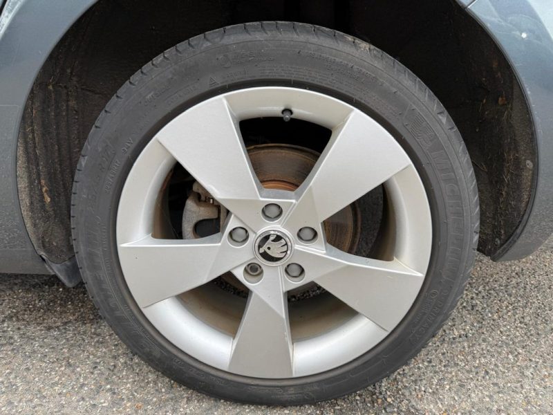 SKODA OCTAVIA COMBI 1.8 TSI 180 ELEGANCE DSG7