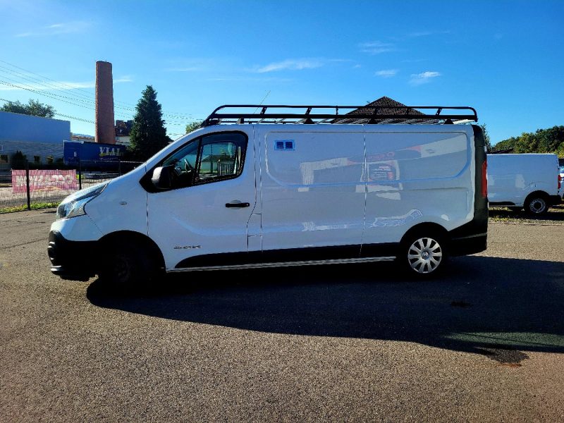 RENAULT TRAFIC 2017