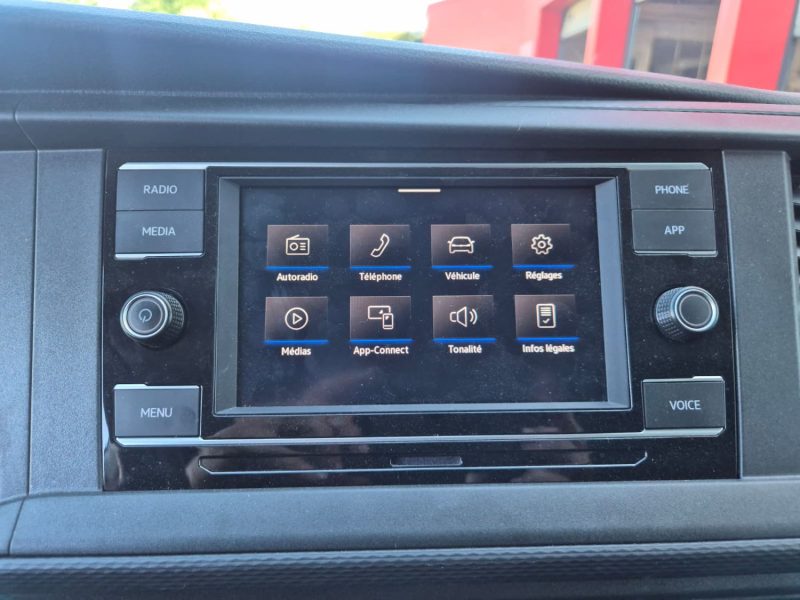 VOLKSWAGEN CARAVELLE 2024