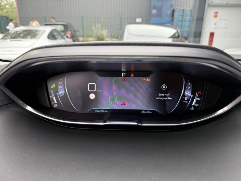 PEUGEOT 3008 1.2 PURETECH 130cv CROSSWAY