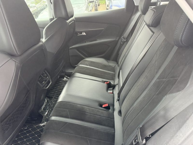 PEUGEOT 3008 1.2 PURETECH 130cv CROSSWAY