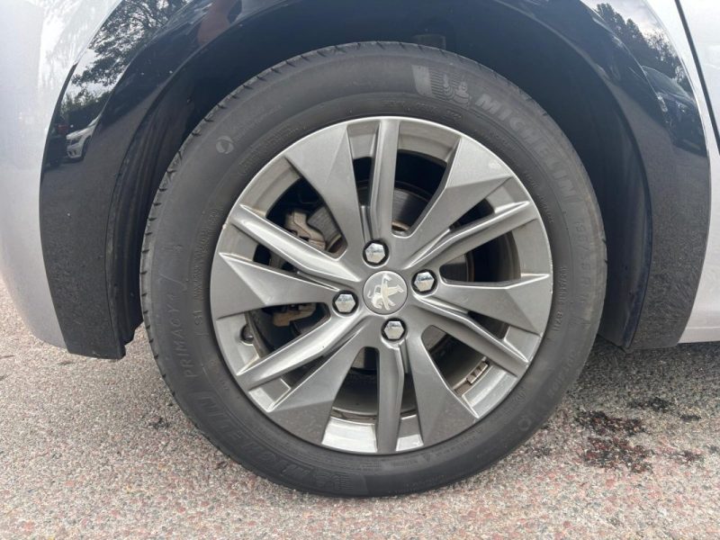 PEUGEOT 208  e-208 100Kw 136cv