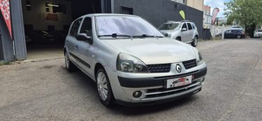Renault Clio II 1.6l i 16v 110ch Luxe privilège, *Idéale jeune conducteur*, *Première main* , *Clim*