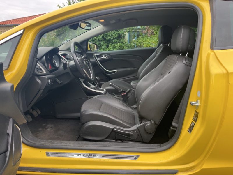 OPEL ASTRA GTC 1.4 L 120 ch