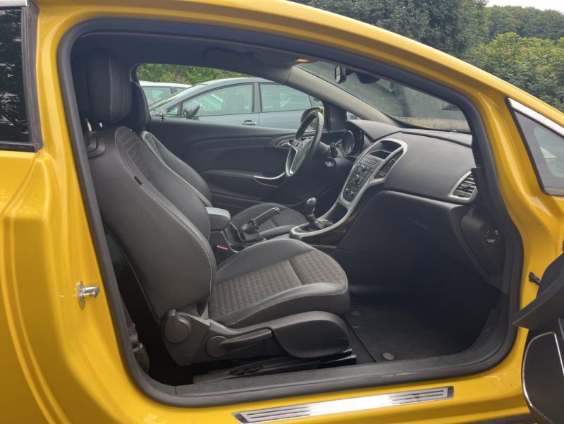 OPEL ASTRA GTC 1.4 L 120 ch