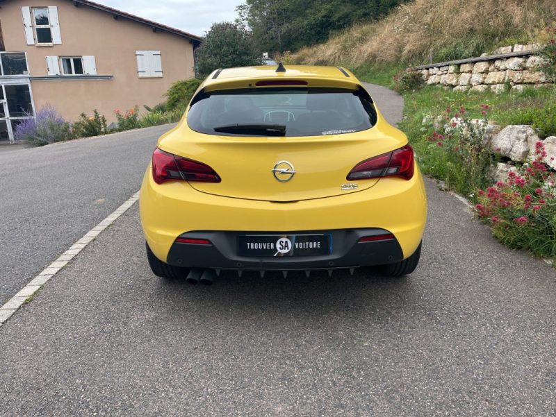 OPEL ASTRA GTC 1.4 L 120 ch