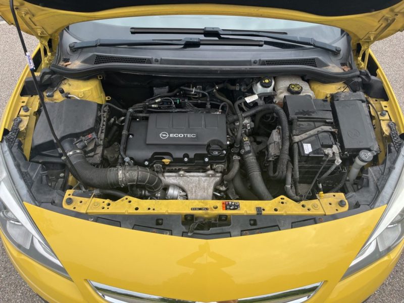 OPEL ASTRA GTC 1.4 L 120 ch