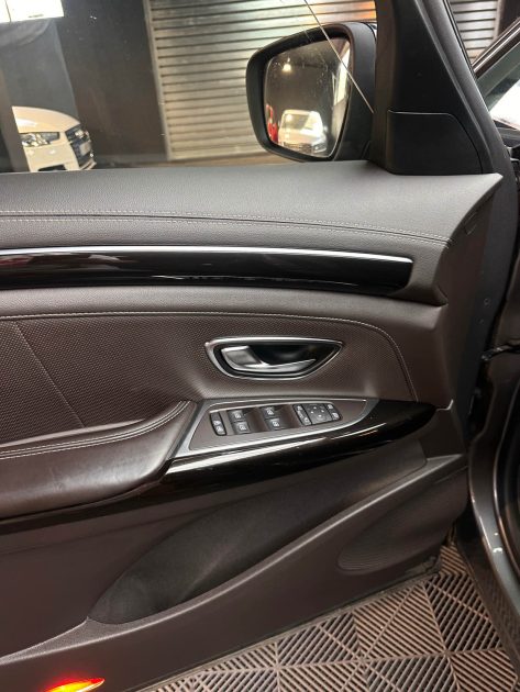 Renault Espace 1.6 dCi Energy Initiale Paris 