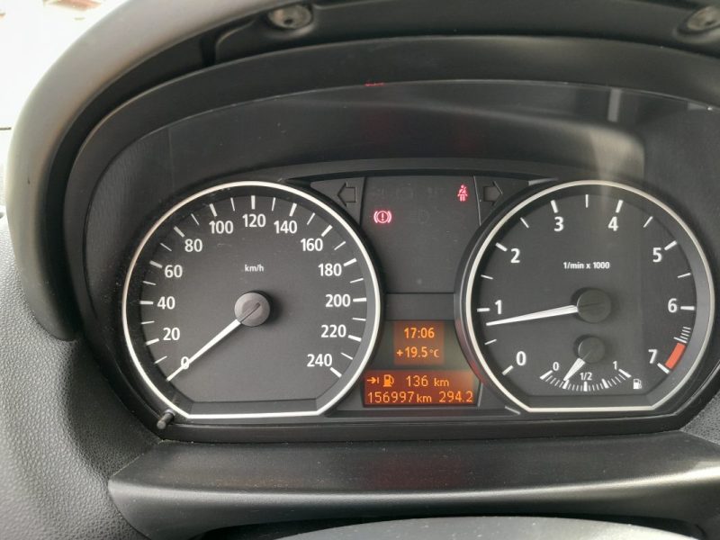 BMW Série 1 I (E81/E87) 116i 115ch Premiere BVM6 5p 1er Main 2006