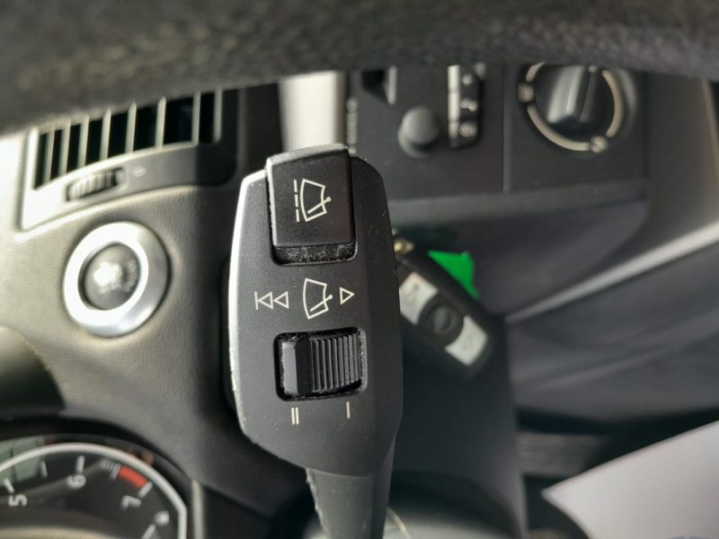 BMW Série 1 I (E81/E87) 116i 115ch Premiere BVM6 5p 1er Main 2006