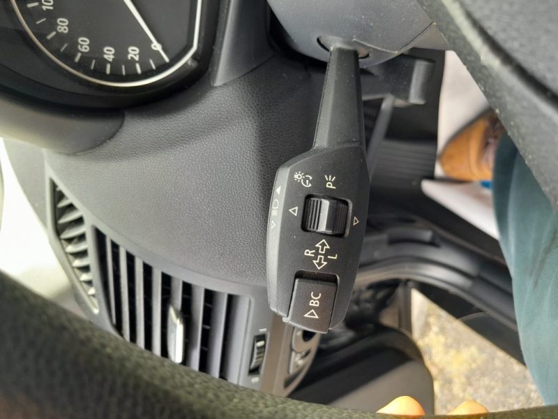 BMW Série 1 I (E81/E87) 116i 115ch Premiere BVM6 5p 1er Main 2006