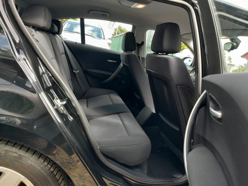 BMW Série 1 I (E81/E87) 116i 115ch Premiere BVM6 5p 1er Main 2006