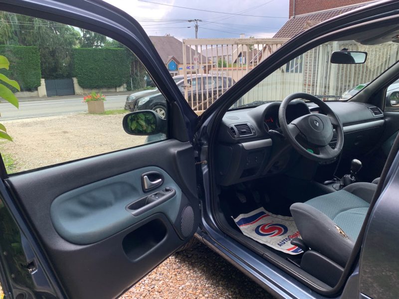 RENAULT CLIO 2  2005 CLIO 2