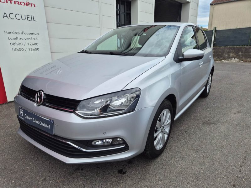 VOLKSWAGEN POLO 2016