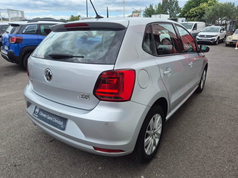 VOLKSWAGEN POLO 2016